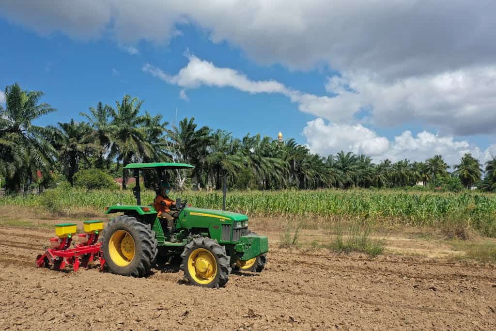 Tractor corn planter